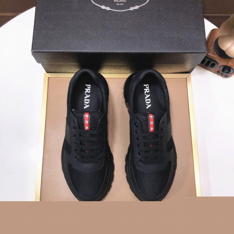 Pra*a sneakers